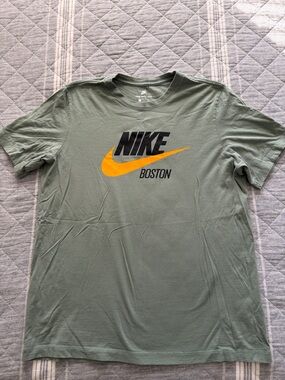 Nike Sage Green Short Sleeve T-Shirt with Yellow Swoosh